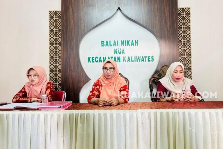 Dharma Wanita KUA Kaliwates Bangun Solidaritas, Kuatkan Kompetensi Perempuan