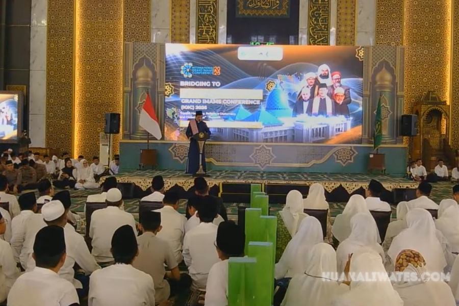 ​Di Acara Istigasah dan Tabligh Akbar, Menag Sebut Masjid Sebagai Pusat Peradaban